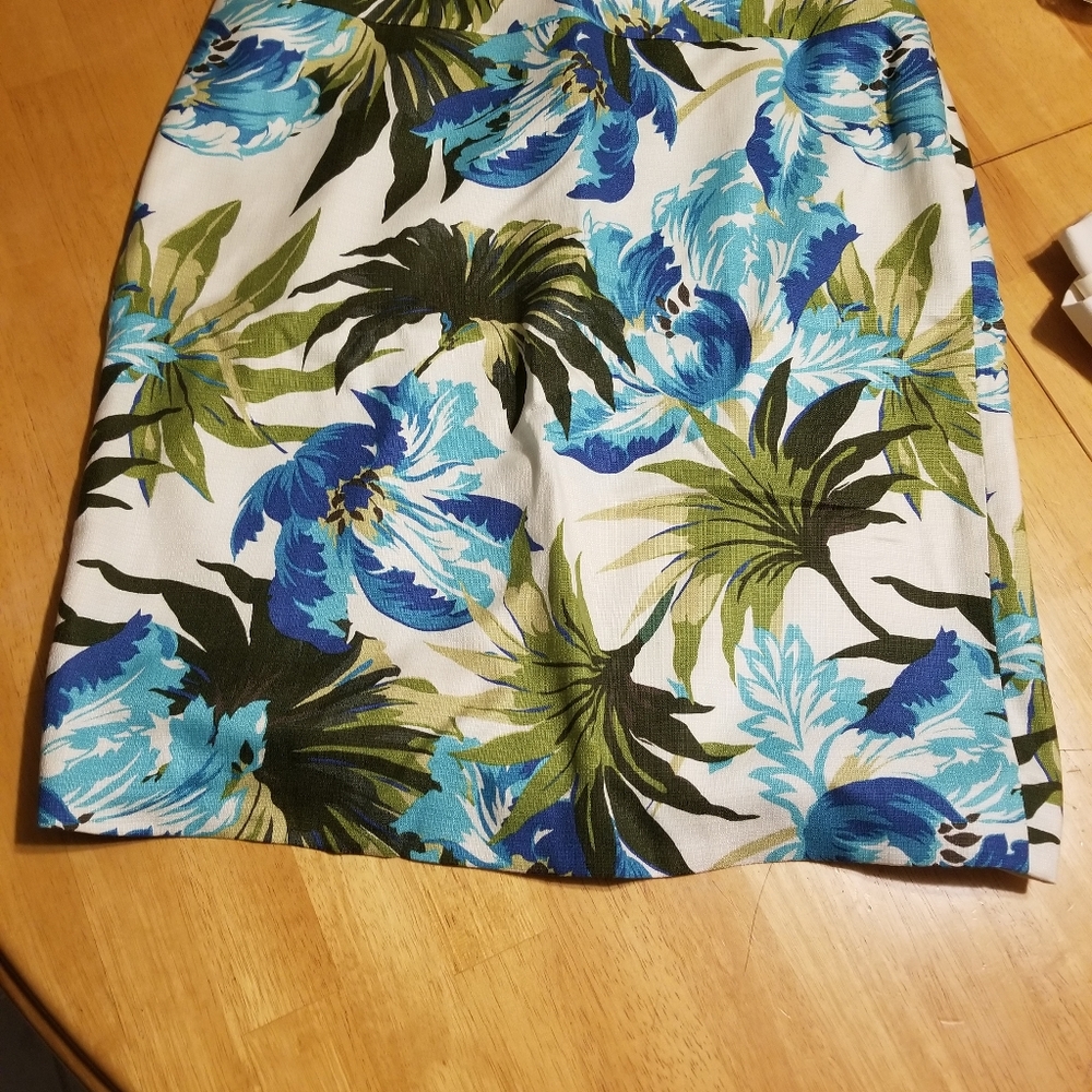 Anne Taylor Skirt
